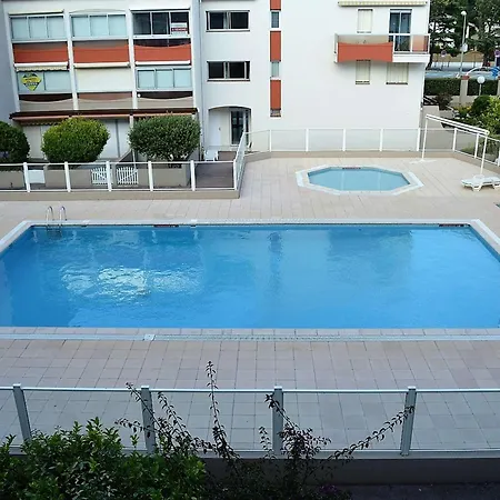 Studio/mezzanine Climatise 4 Pers. A 100m Avec Piscine Et Parking - - Fr-1-225-707 Apartment *
